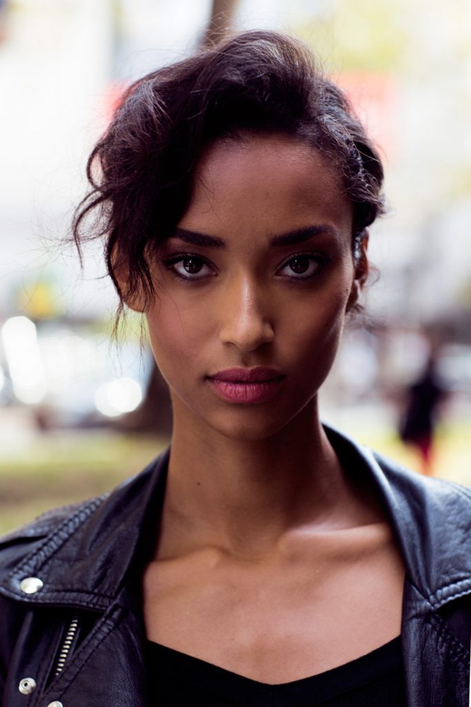 Anais mali iphone hd background