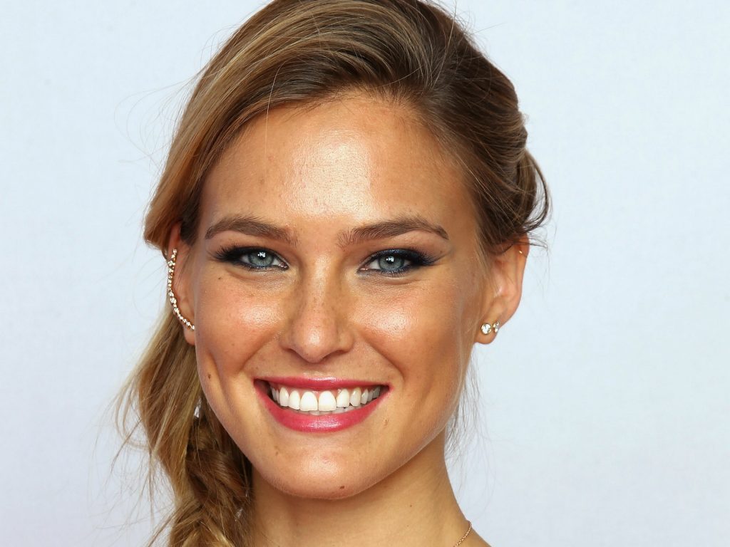 Bar refaeli smile