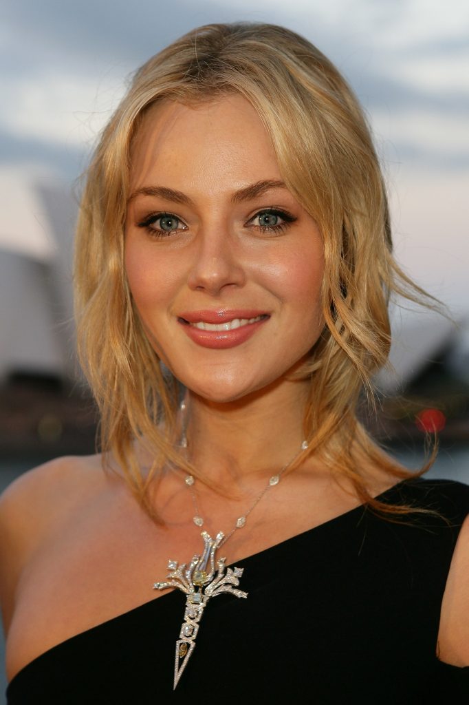 Jessica marais wallpaper