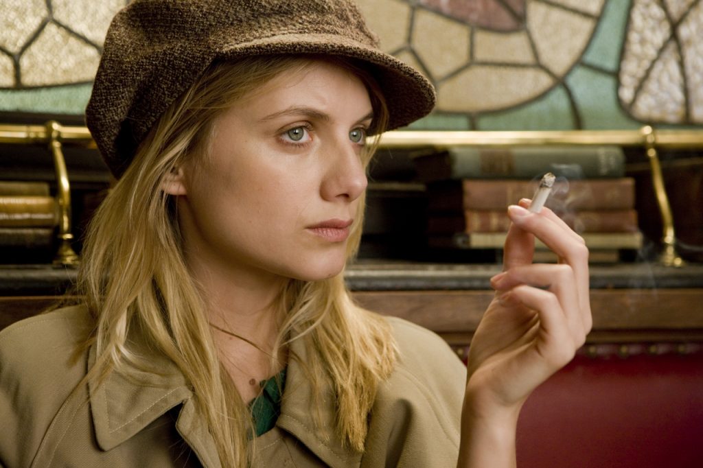 Melanie laurent smoking