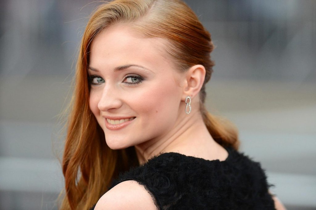 Sophie turner hot wallpaper