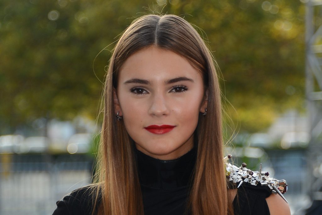 Stefanie giesinger hot lipstick wallpaper