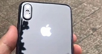 Iphone 8 dummy hands on video shows what to expect next month