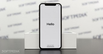 Iphone x users love the notch hate siri survey