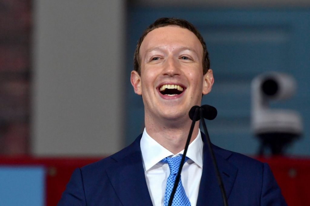 Facebook ceo pushed execs to android due to personal vendetta against tim cook 523807 2