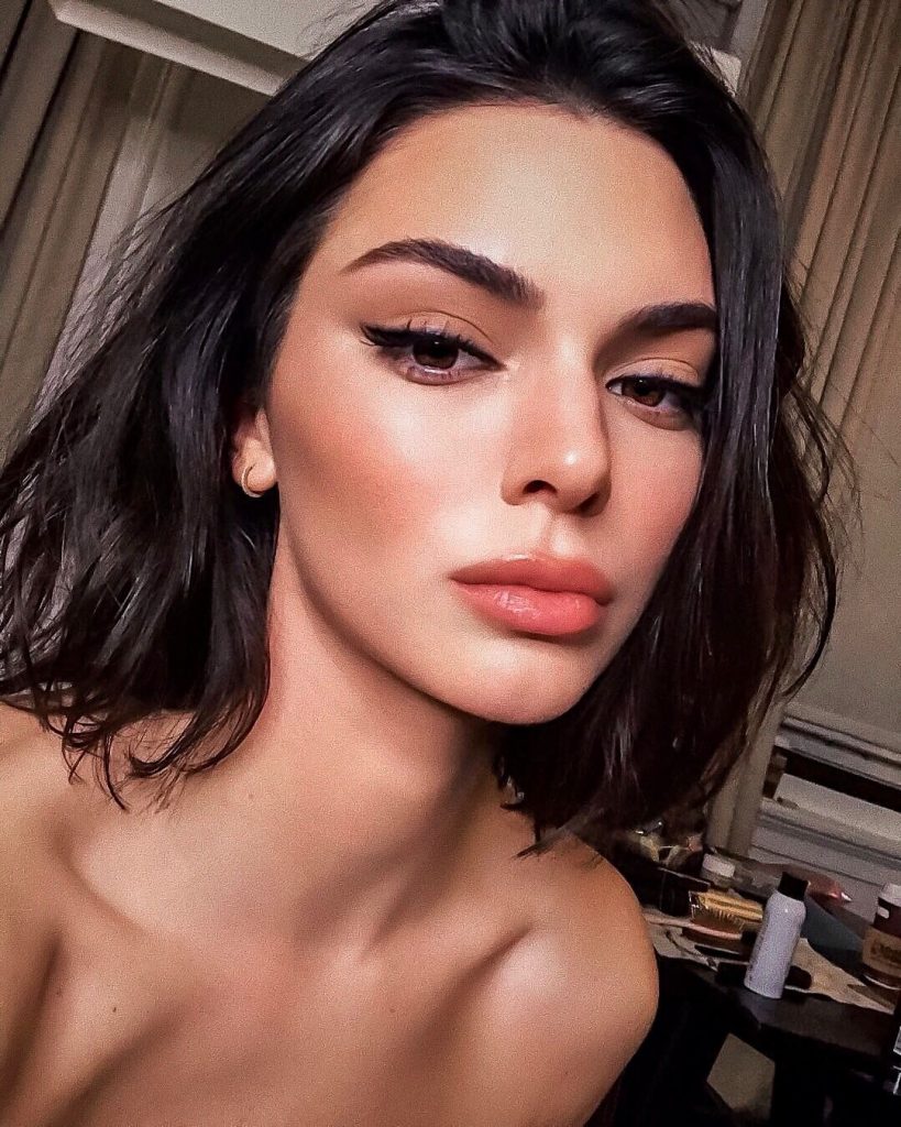 Kendall jenner face makeup