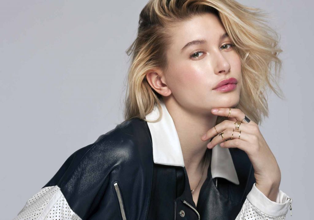 Supermodel hailey baldwin eyes