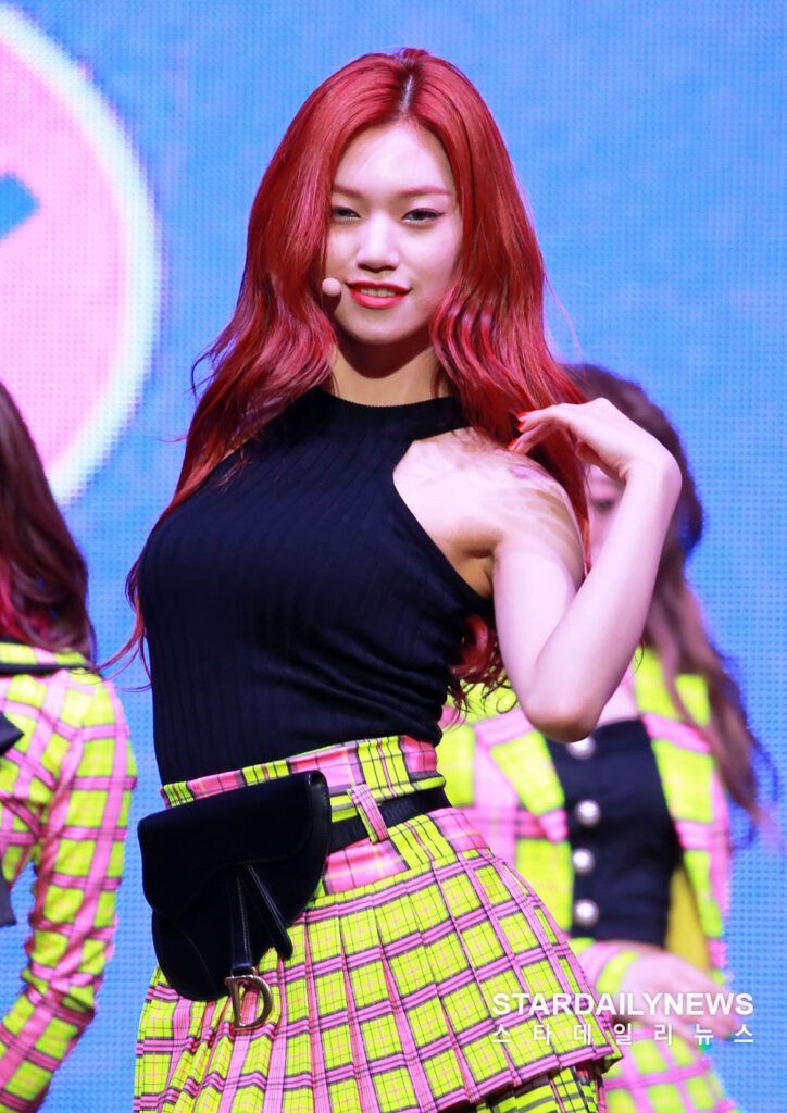 Doyeon dancing