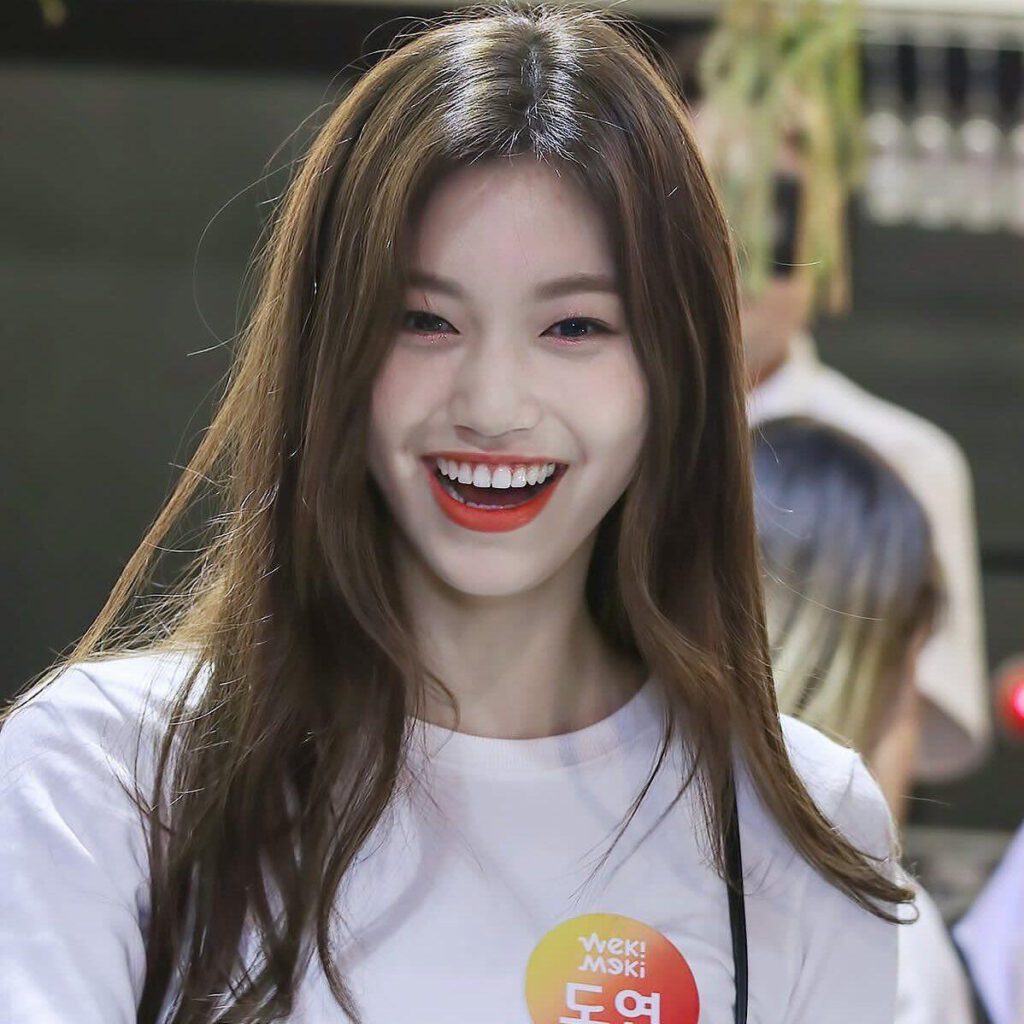 Doyeon no makeup