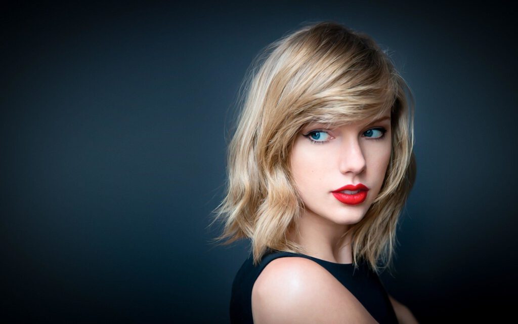 Taylor swift hd red lipstick