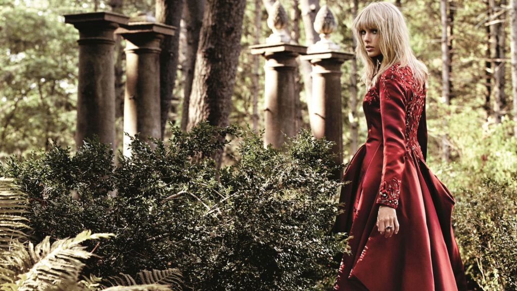 Taylor swift red outfit