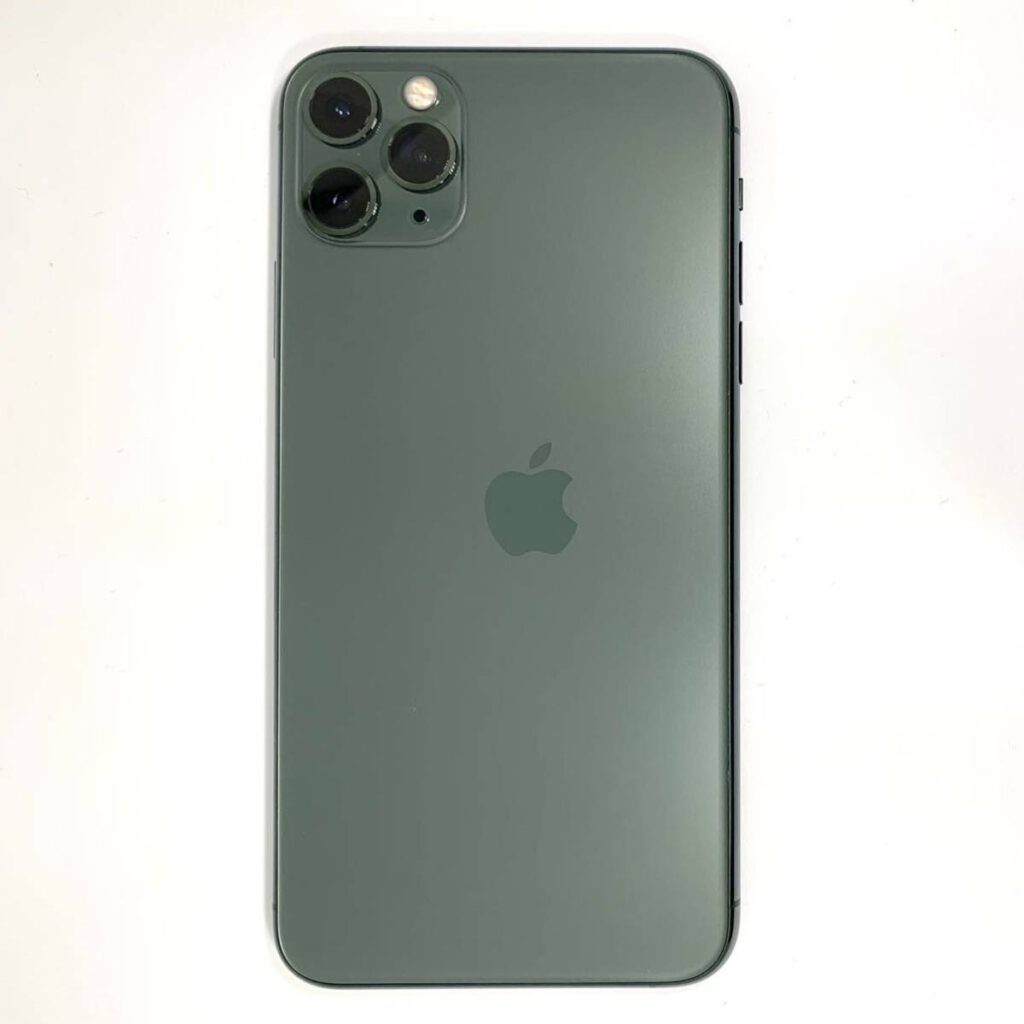 Apple also makes mistakes here s an iphone 11 with a misaligned logo 532646 2