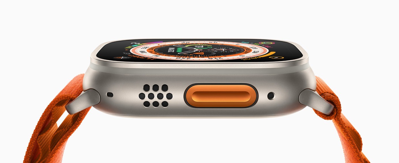 Apple watch ultra proves tougher than a table when hit with a hammer 536142 2