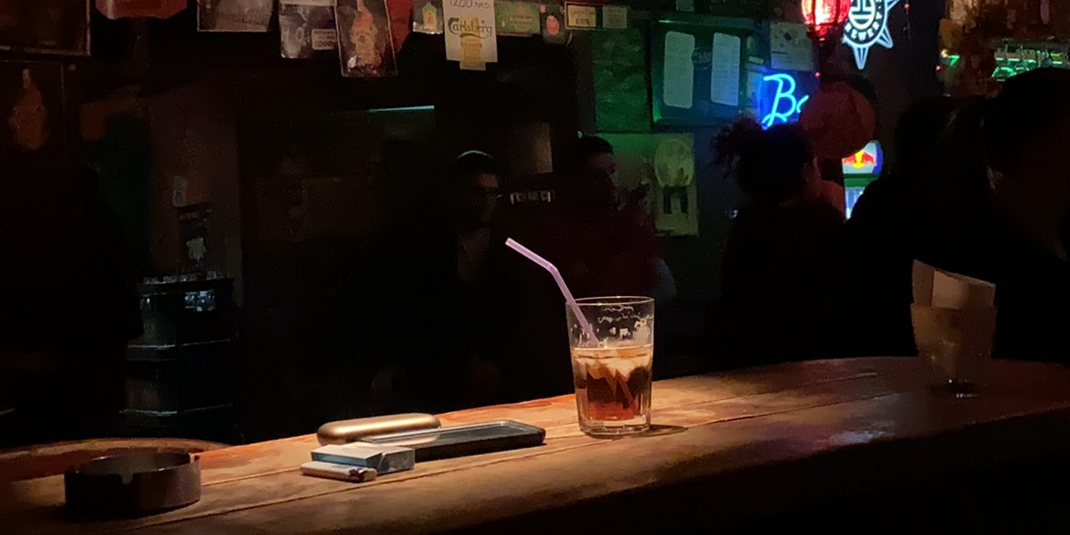 Bar theft tactic sees iphone owners permanently locked out of