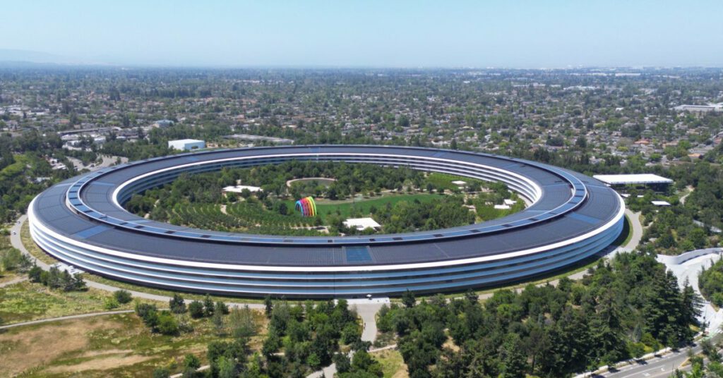 Apple park wwdc.jpg