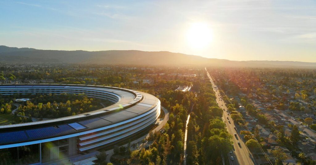 Apple park aerial.jpg