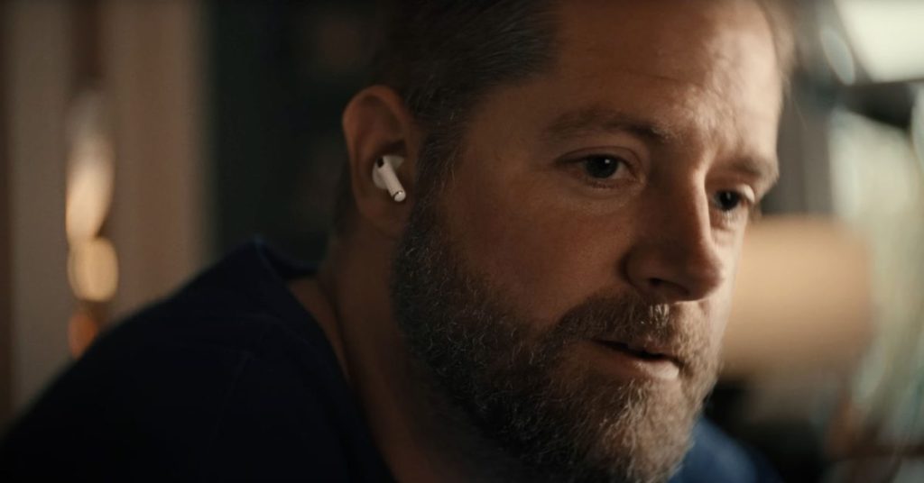 Heartwarming apple holiday ad showcases airpods pro 2 hearing aid feature.jpg